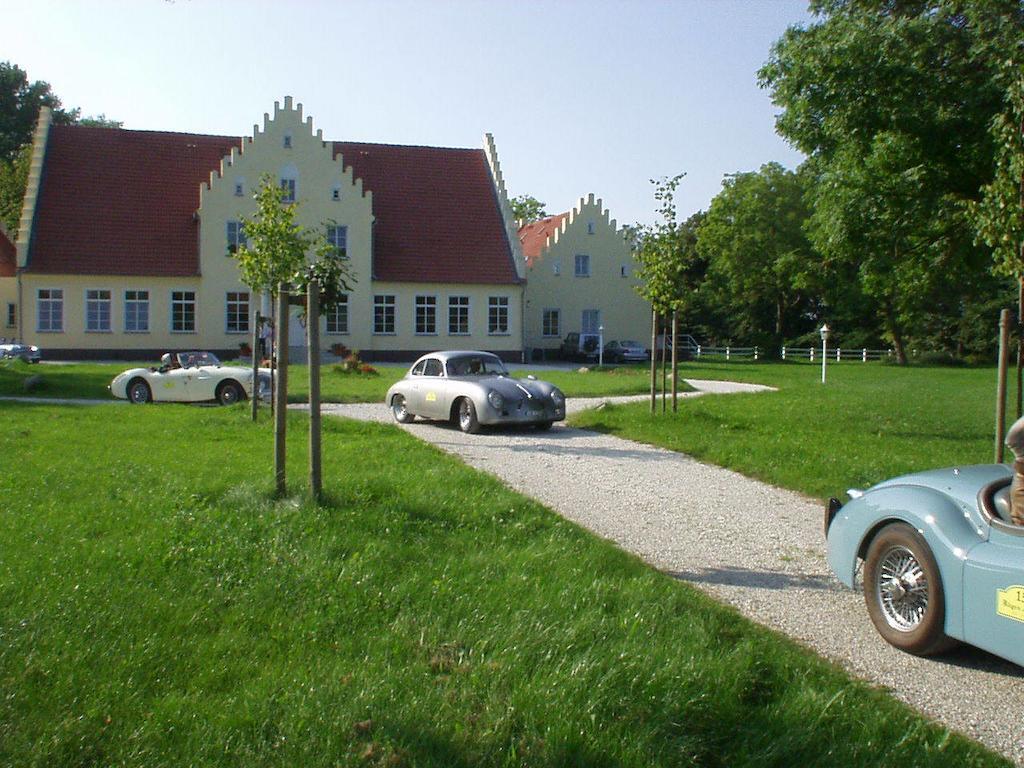 Boutique Hotel Gut Tribbevitz Neuenkirchen auf Rugen 外观 照片